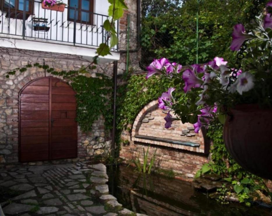 Vip Miku Apartman 2 Mikulov Exterior foto
